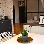 Apartamento Urban Oasis With Parking Bucarest