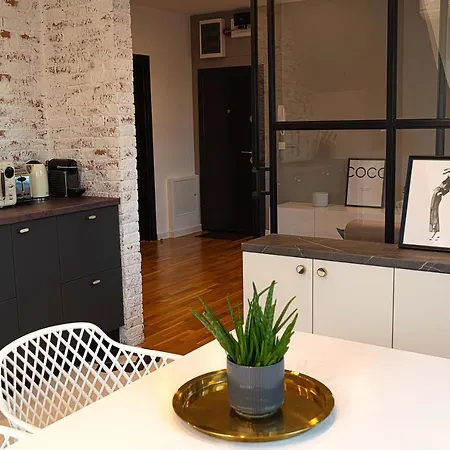 Apartament Urban Oasis With Parking Bukareszt