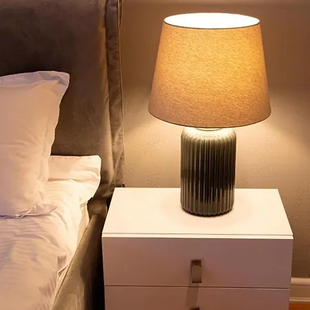 Urban Oasis With Parking *