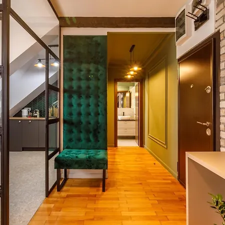 Daire Urban Oasis With Parking *