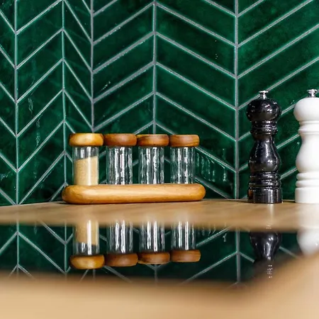 Urban Oasis With Parking Apartament