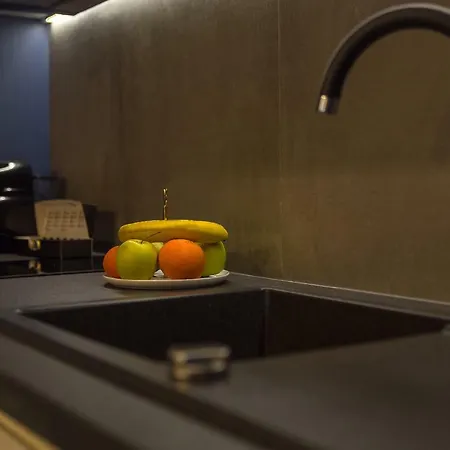 Urban Oasis With Parking Апартаменты *