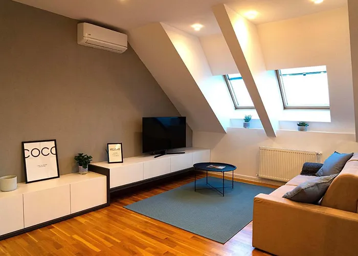 Urban Oasis With Parking