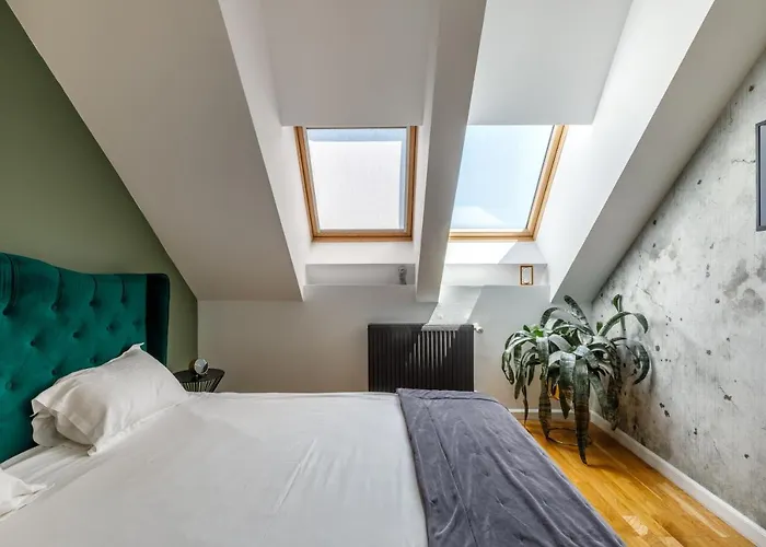 Urban Oasis With Parking شقة *