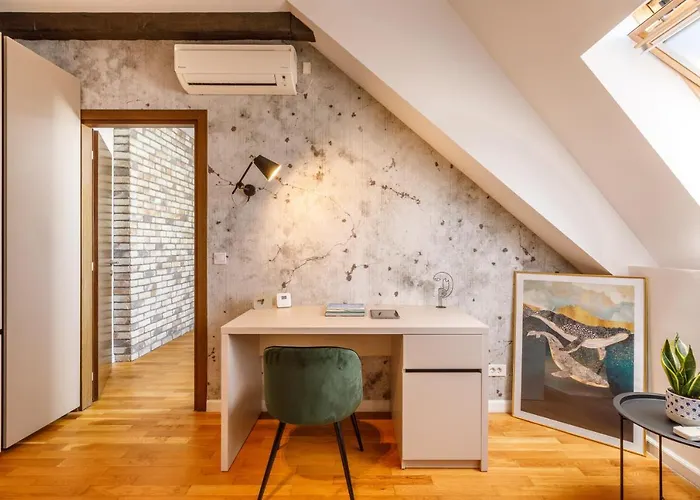 Urban Oasis With Parking Bucharest