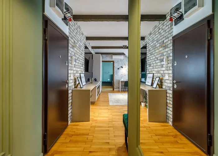 Urban Oasis With Parking * بوخارست