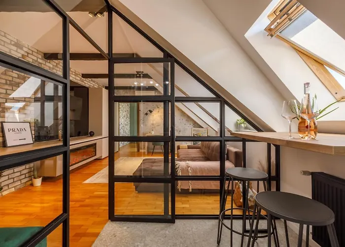 Urban Oasis With Parking * بوخارست