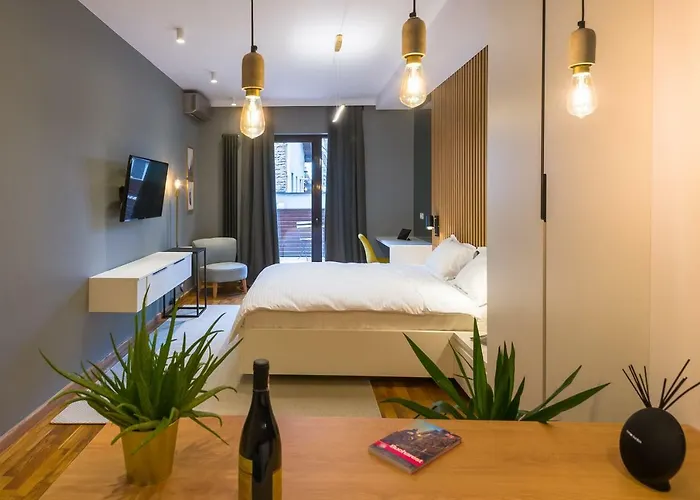 Urban Oasis With Parking Apartment Bucharest